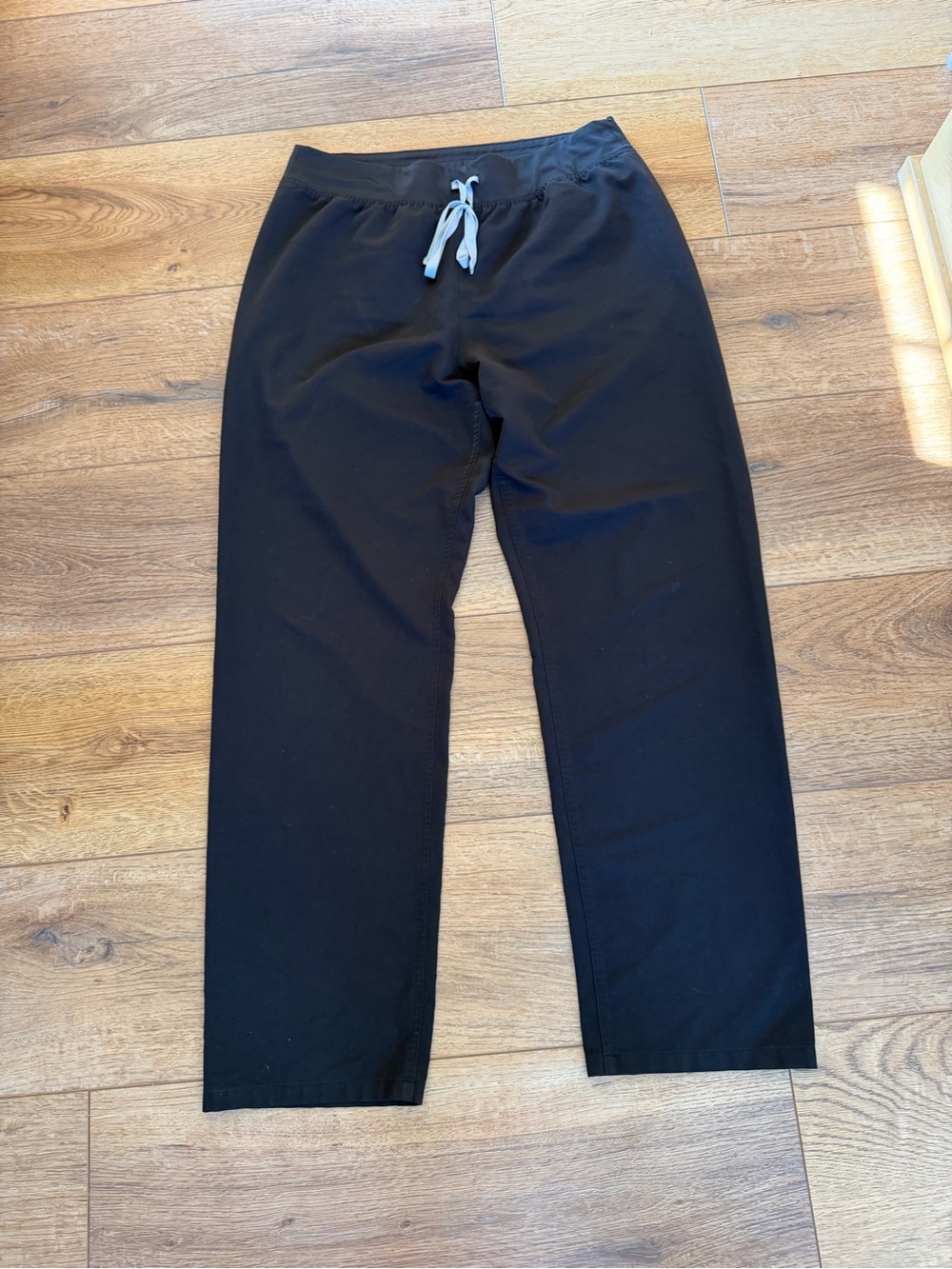Figs Women's Black Drawstring Technical collection Scrub Pant / XLT